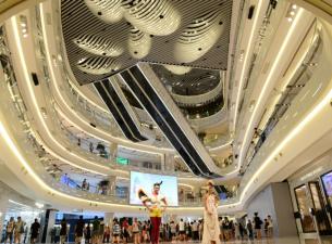 Stylish interior design adds flair to iapm mall